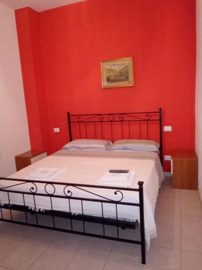 Kola Age Gasthof Peschiera del Garda